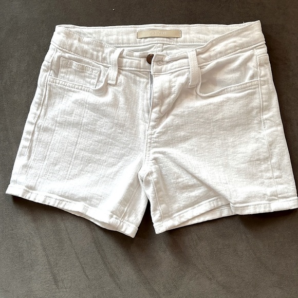 Joe's Jeans Pants - Joe’s white cotton Jean shorts 24 98.5% cotton 1.5% elastic